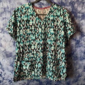 Devine Stretch Scrub Top